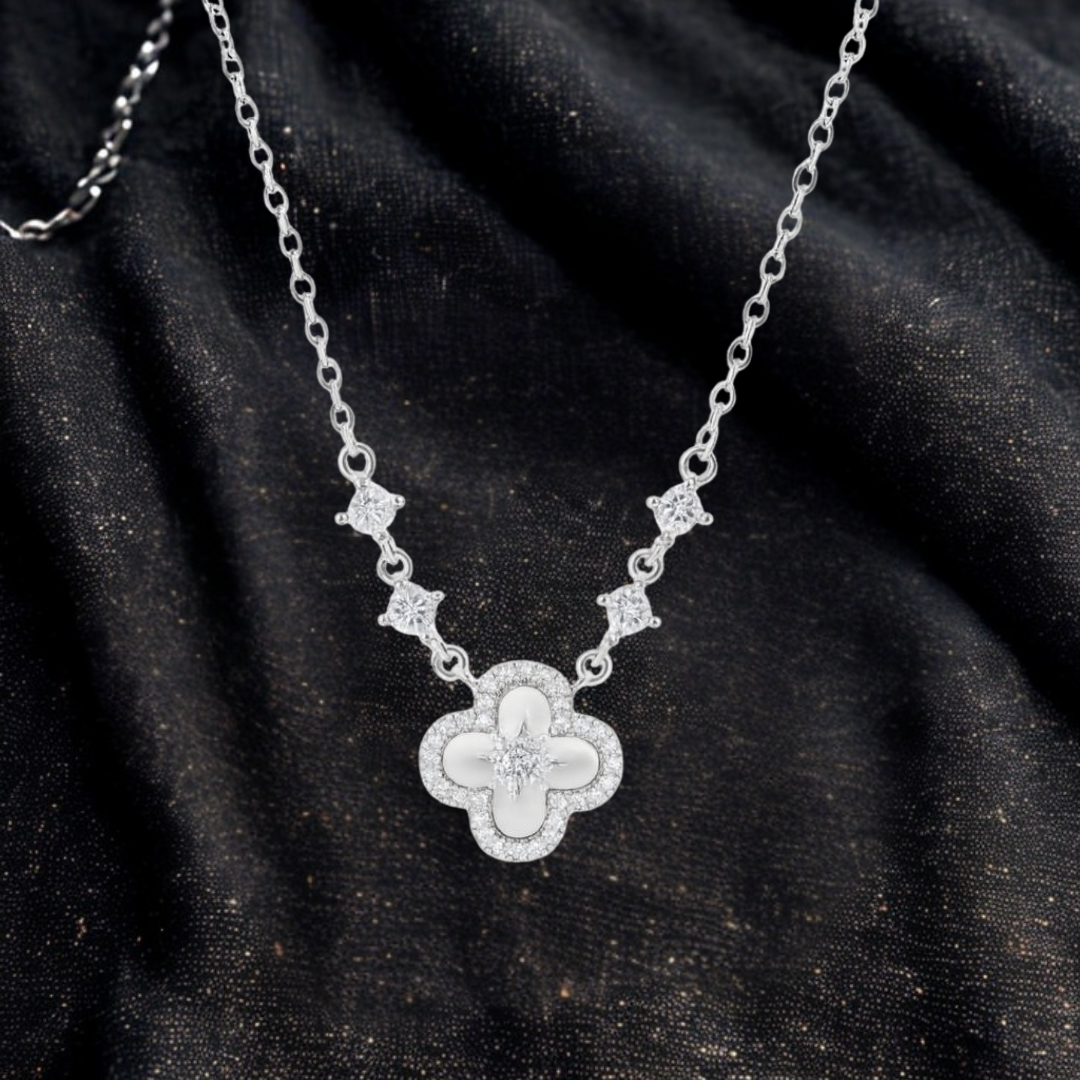 Clover Necklace